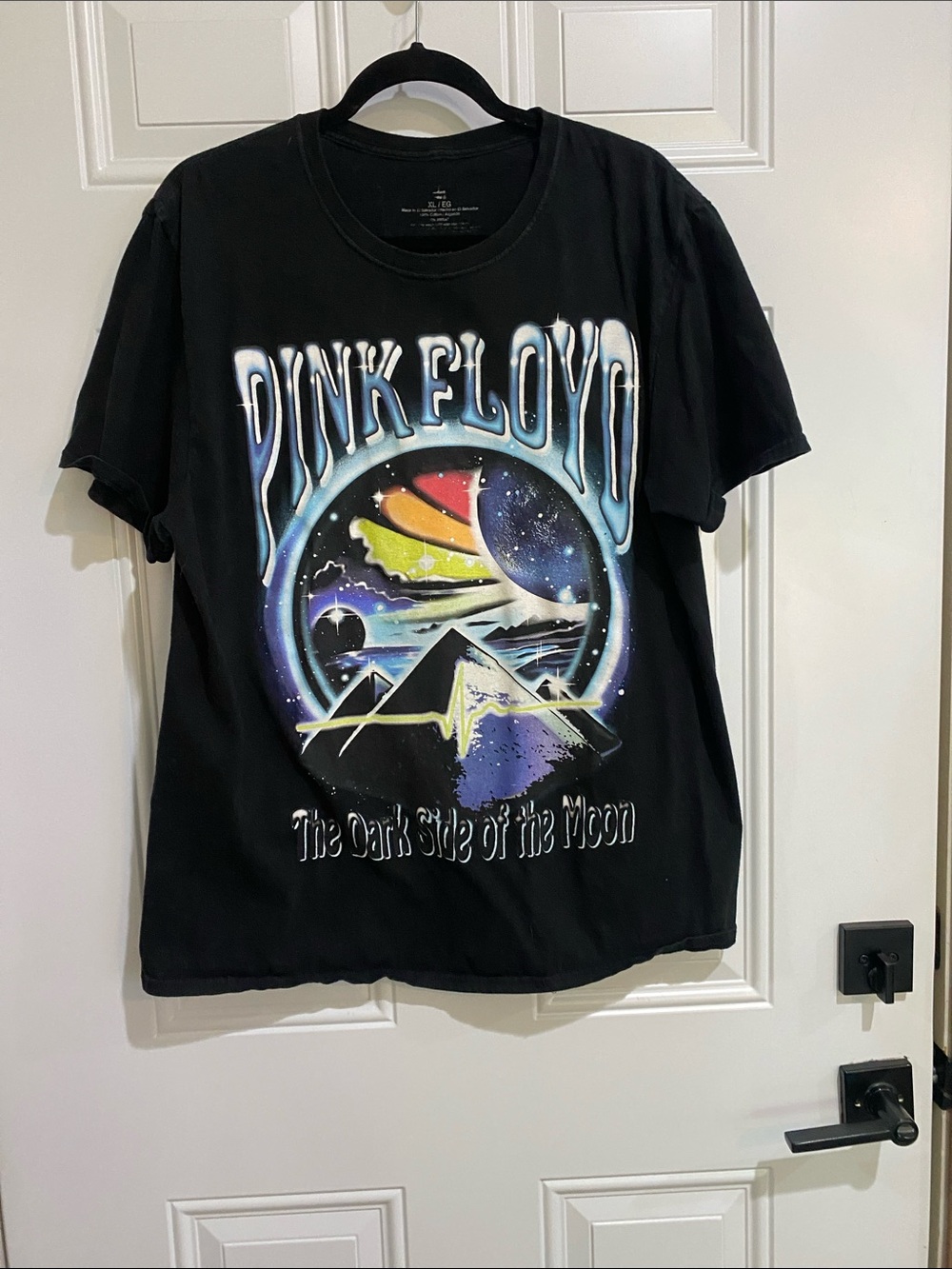 Pink Floyd Black Multicolor 'Dark Side' Graphic Short Sleeve Tee - Picture 4 of 6